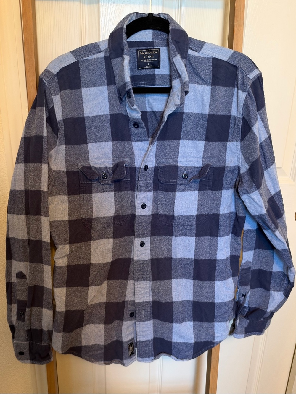 Abercrombie & Fitch Men’s Navy and Light Blue Plaid Button-Down Shirt